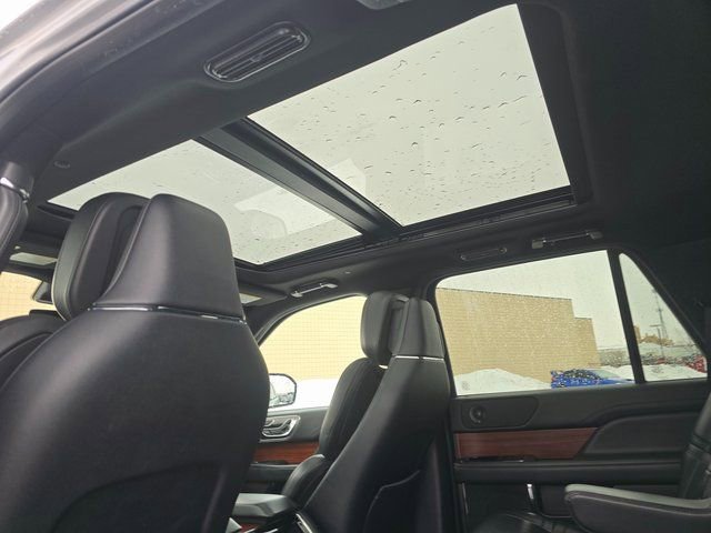 Used 2023 Lincoln Navigator Reserve AWD/4WD image 14