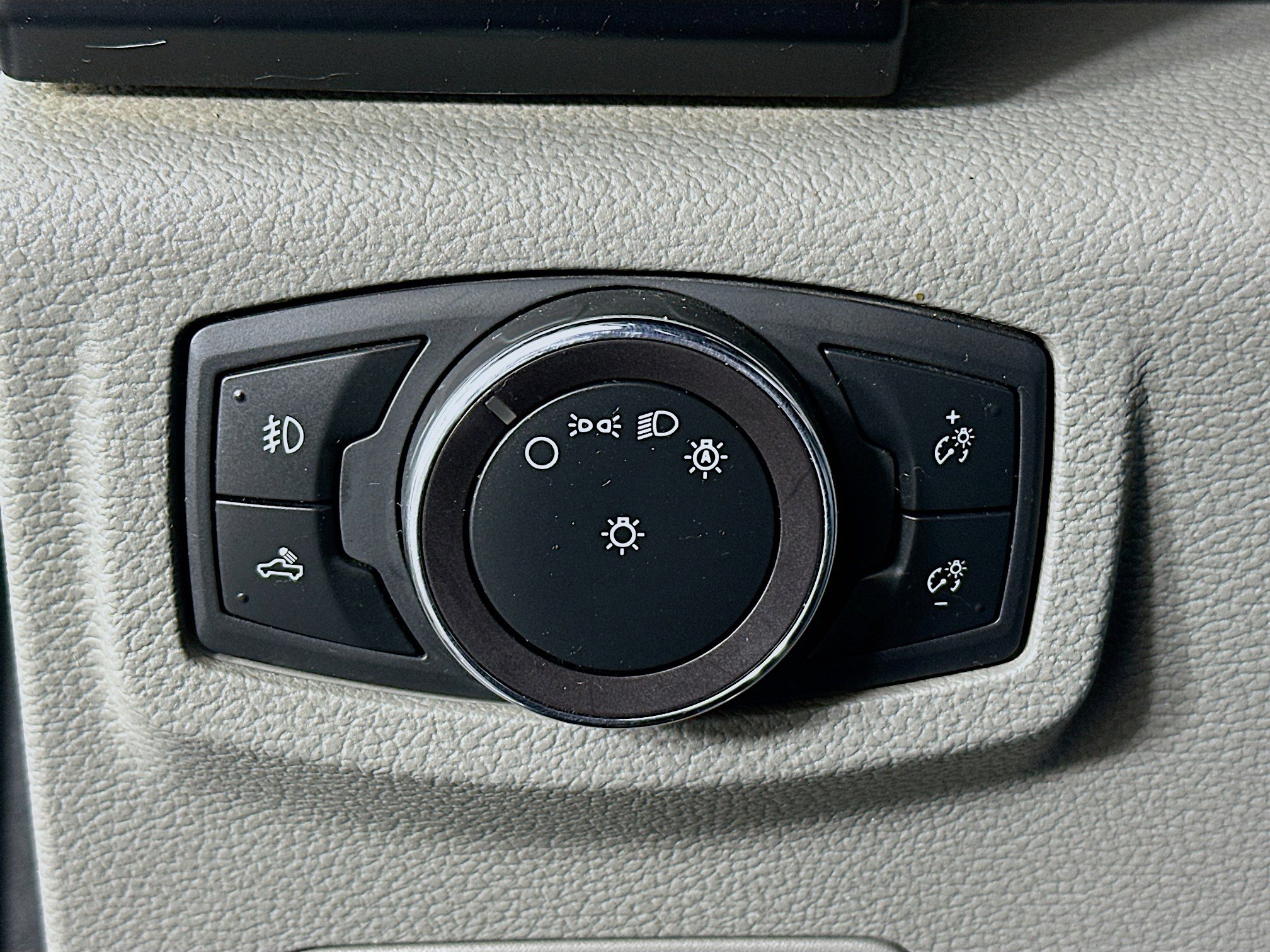 Used 2019 Ford F150 XL w/ Equipment Group 101A Mid image 16