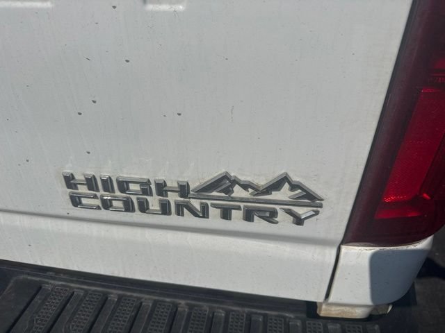 Used 2023 Chevrolet Silverado 2500 High Country w/ Z71 Off-Road Package AWD/4WD image 41
