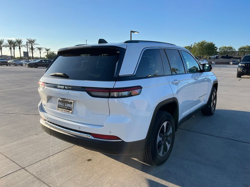 Used 2023 Jeep Grand Cherokee 4WD 4xe image 8