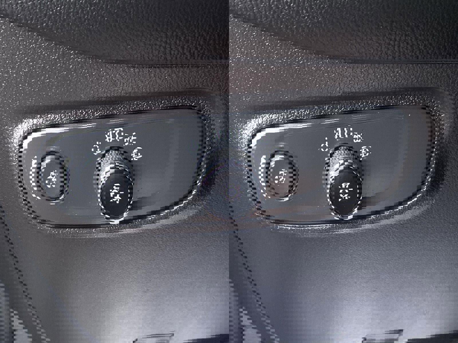 Used 2023 Chevrolet Equinox RS image 10