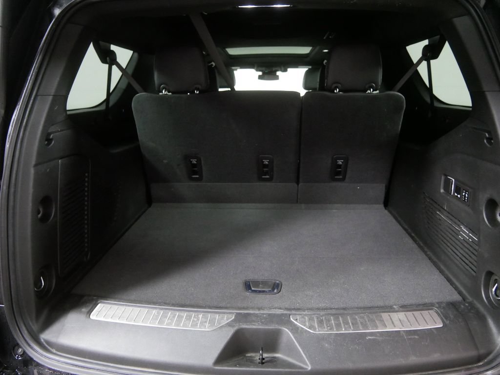 Used 2023 GMC Yukon XL Denali w/ Max Trailering Package AWD/4WD image 6