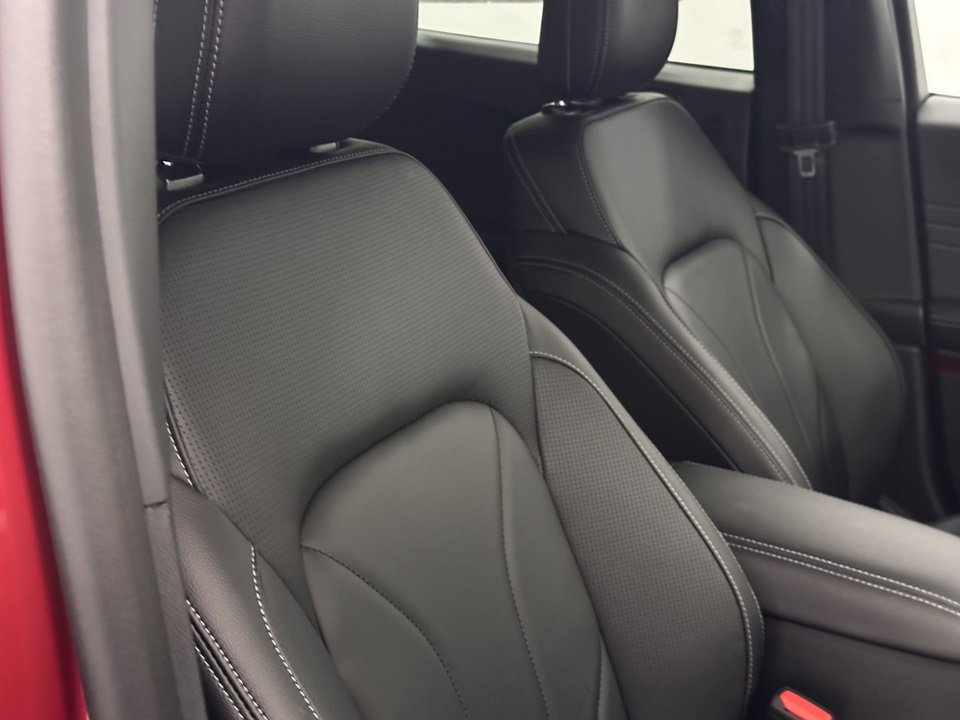 New 2025 Ford Escape SE w/ PHEV Premium Package image 11