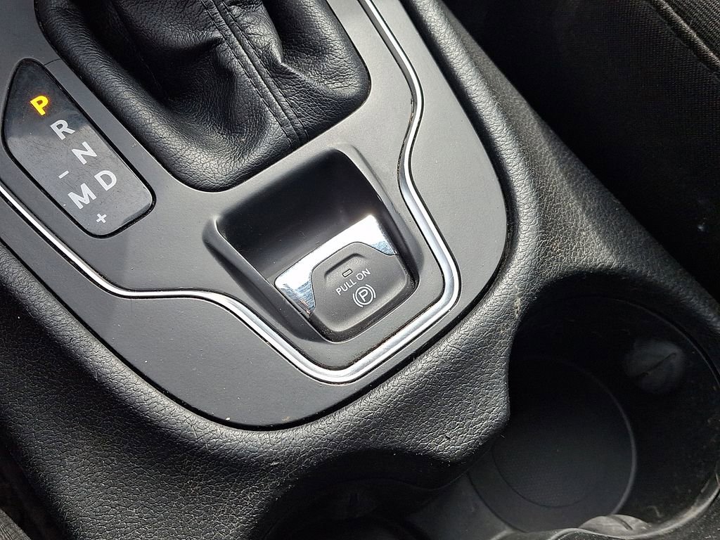 Used 2020 Jeep Cherokee Latitude image 23