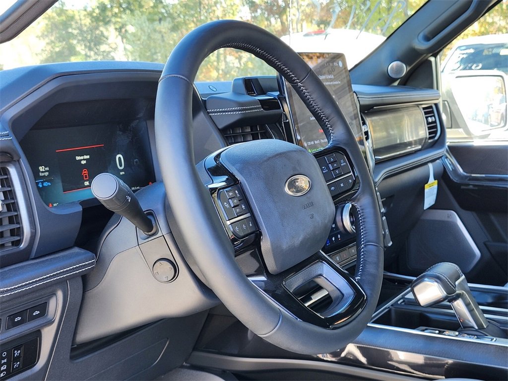 Used 2023 Ford F150 Lightning Platinum image 19