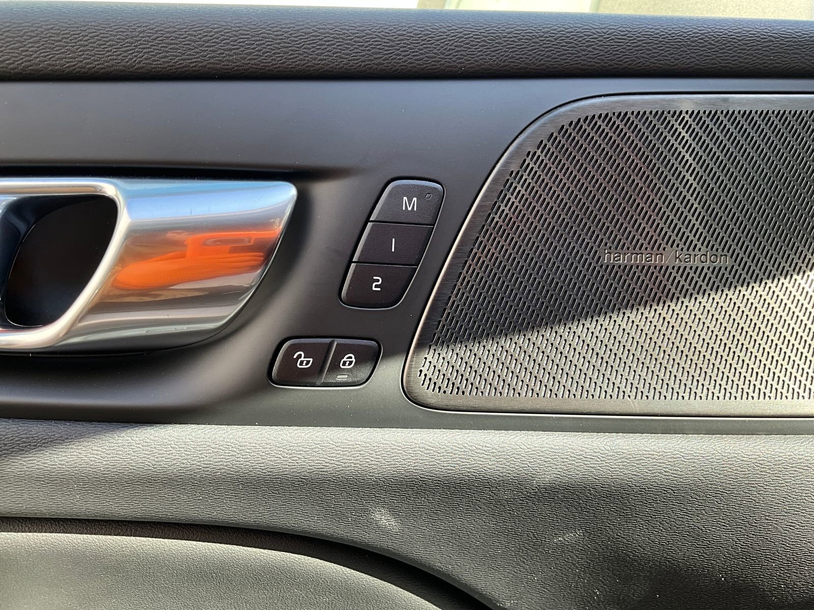 New 2026 Volvo V60 B5 Cross Country Plus w/ Climate Package image 12