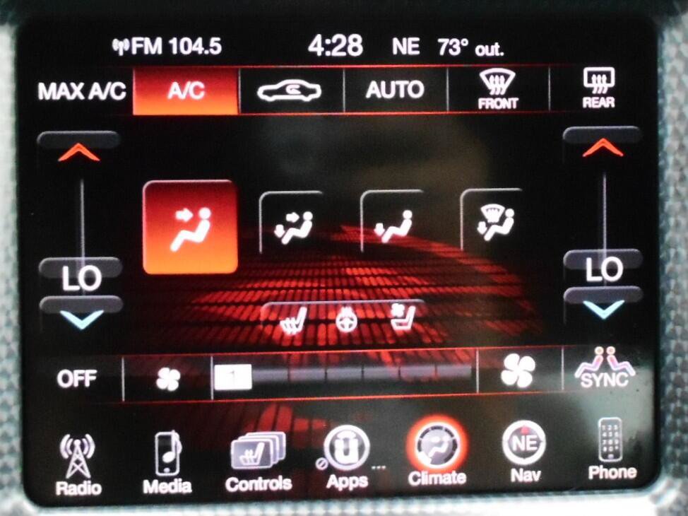 Used 2015 Dodge Challenger SRT Hellcat RWD image 24