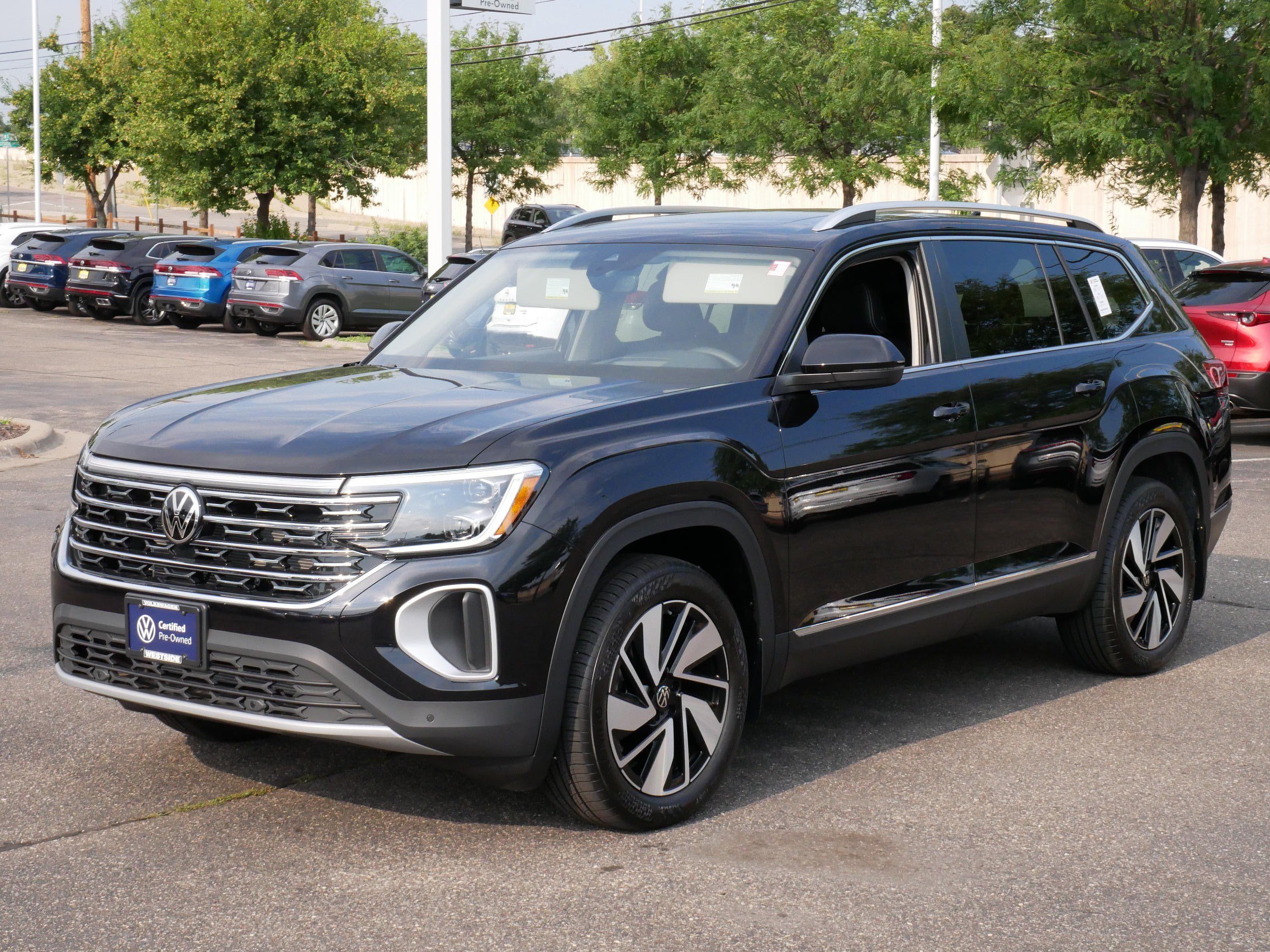Used 2026 Volkswagen Atlas SEL AWD/4WD image 12