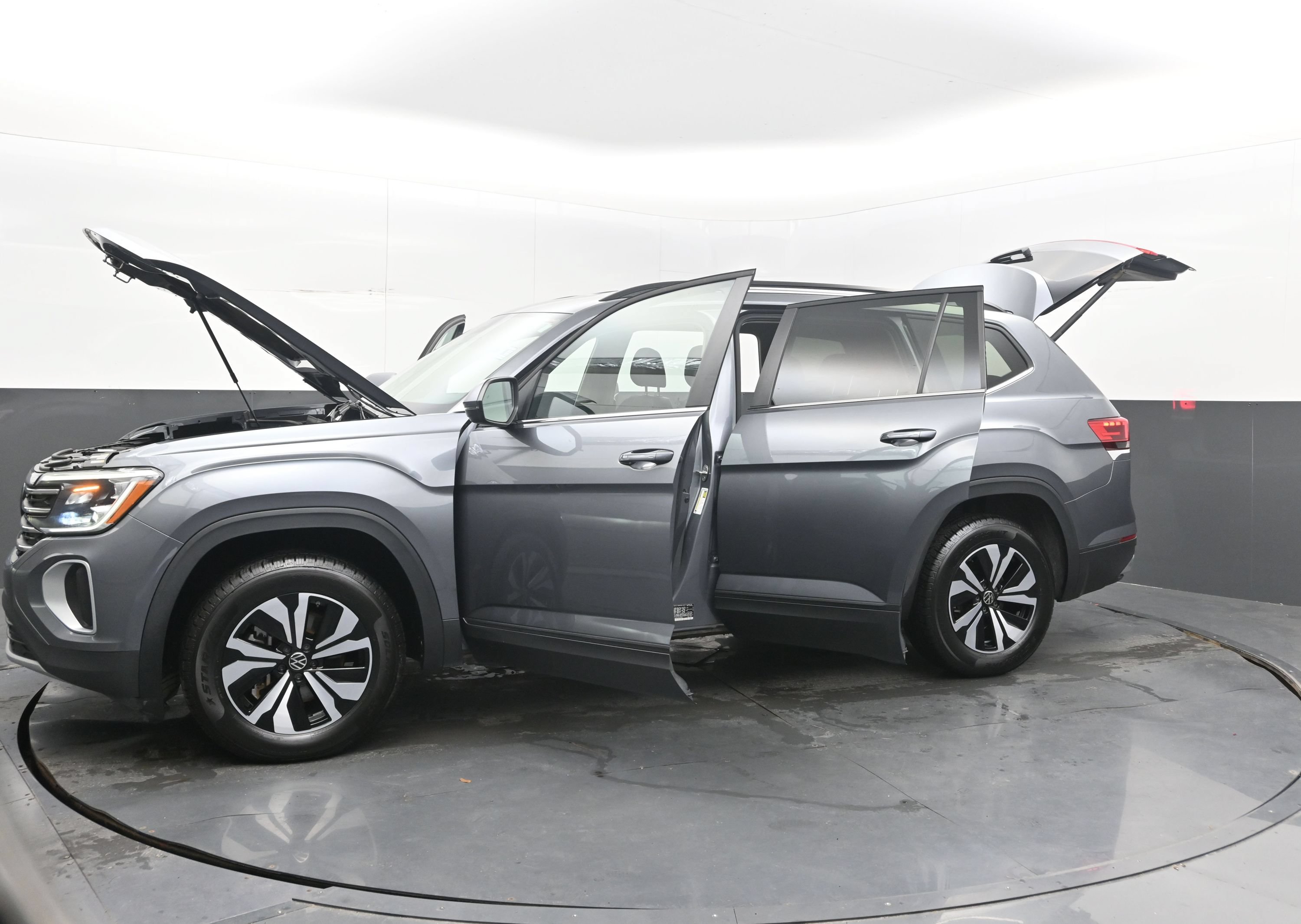 Used 2024 Volkswagen Atlas SE FWD image 57