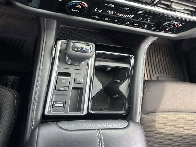 Used 2022 Nissan Pathfinder SV image 22