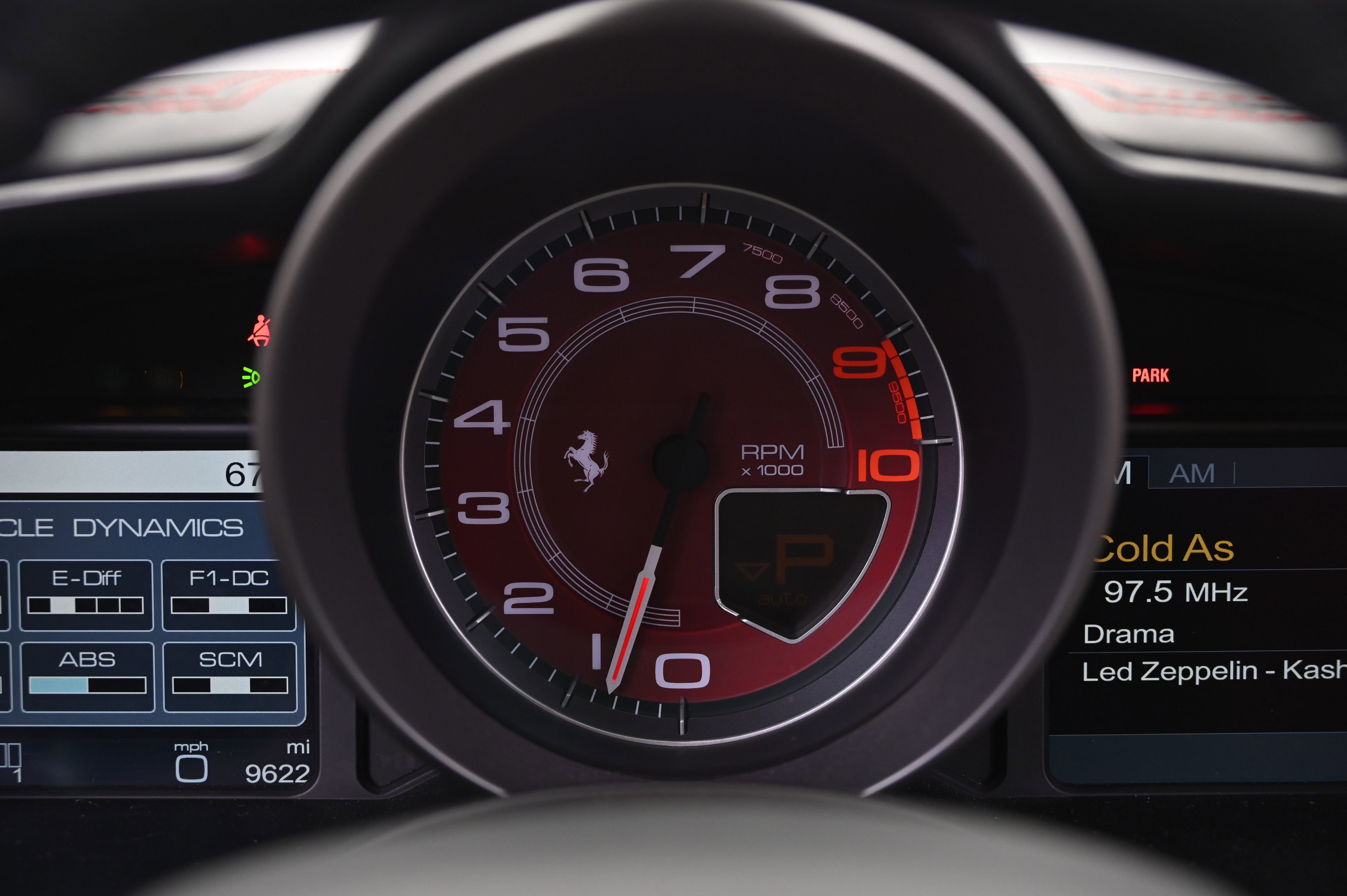 Used 2013 Ferrari 458 Spider image 37
