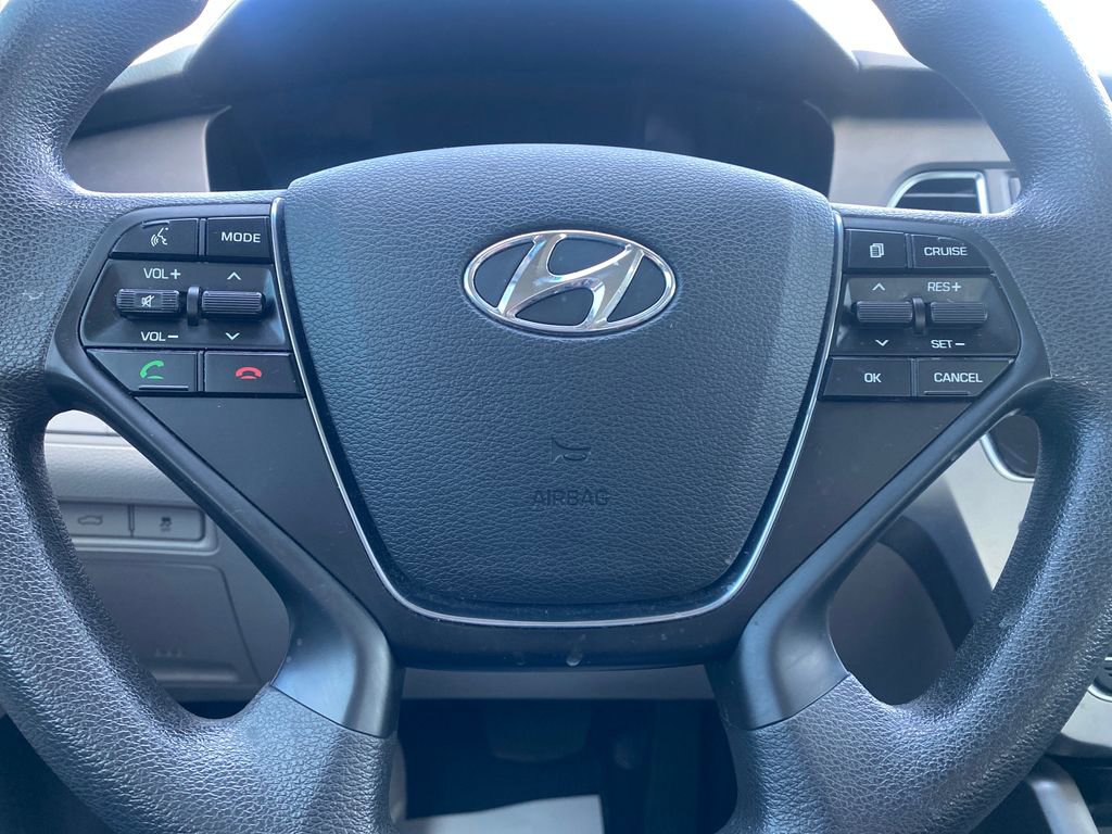 Used 2016 Hyundai Sonata SE image 16