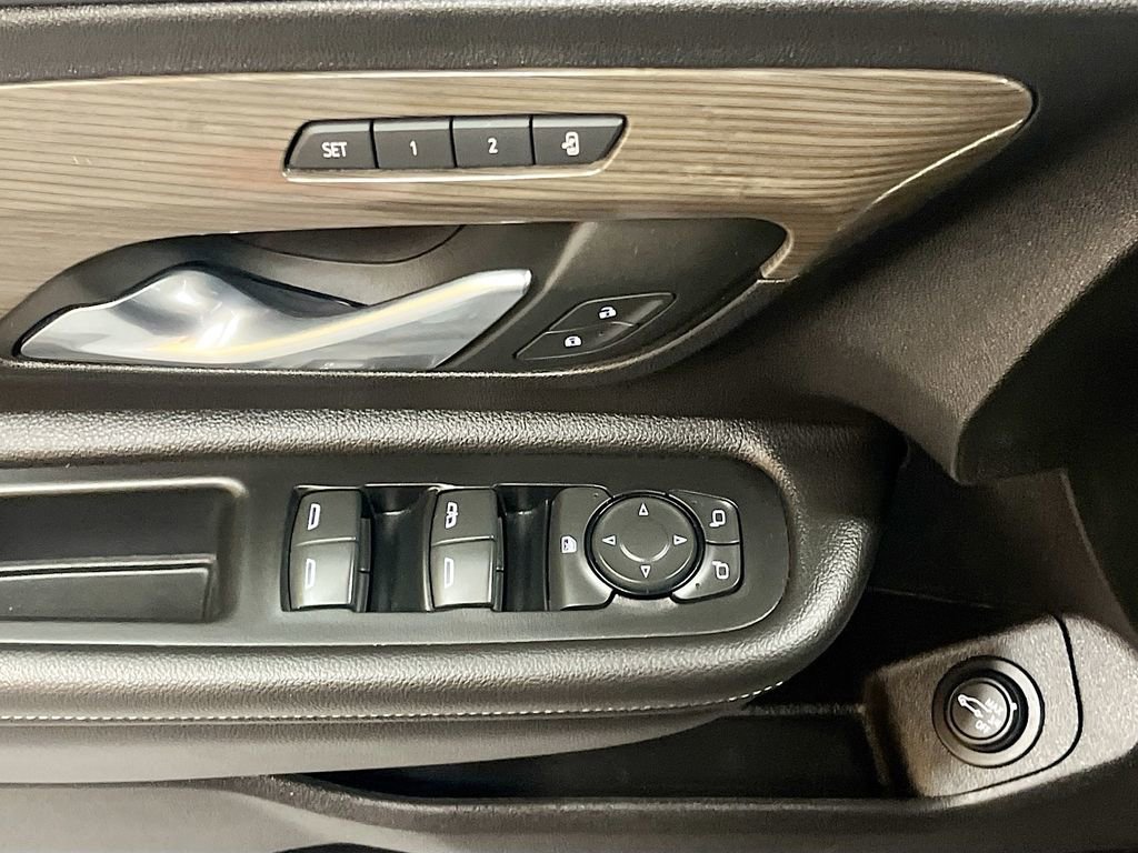 Used 2024 GMC Terrain Denali w/ Denali Premium Package image 18