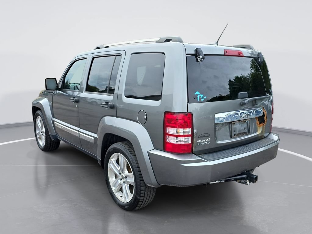 Used 2012 Jeep Liberty Limited Jet AWD/4WD image 6