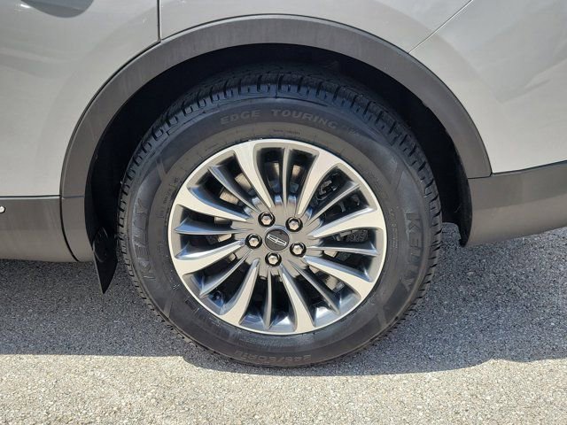 Certified 2022 Lincoln Nautilus FWD w/ Premium Package image 9