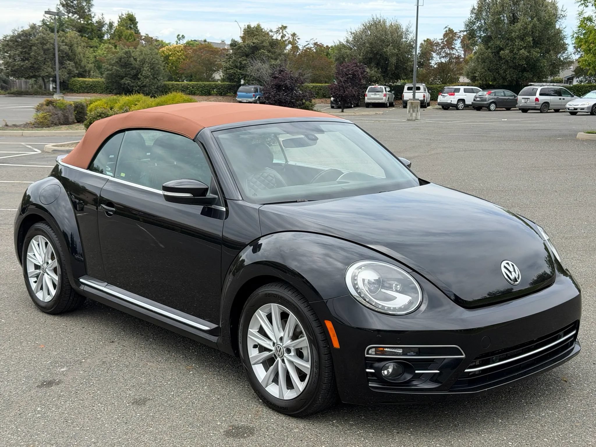 Used 2019 Volkswagen Beetle 2.0T Final Edition SEL FWD image 7