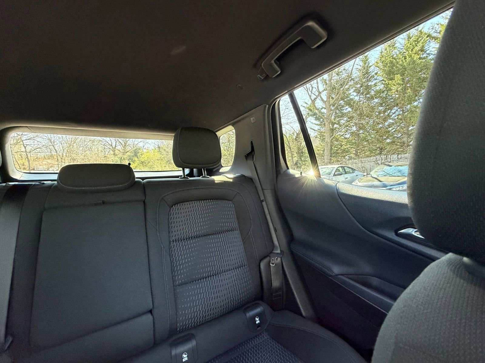 Used 2025 Chevrolet Equinox LT image 36