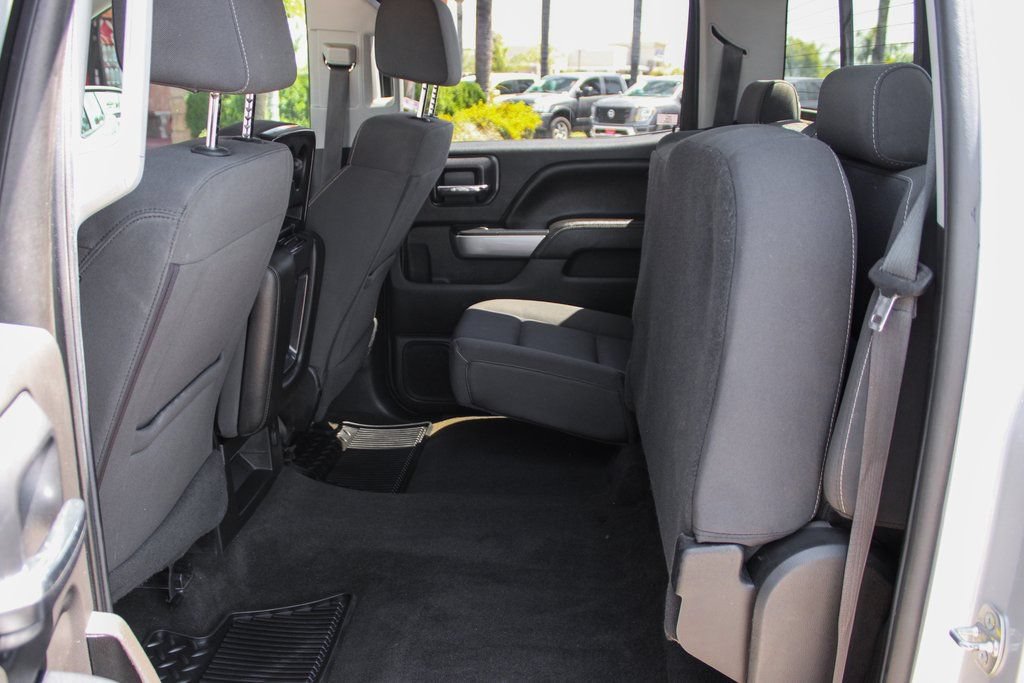 Used 2017 Chevrolet Silverado 1500 LT w/ All Star Edition AWD/4WD image 28
