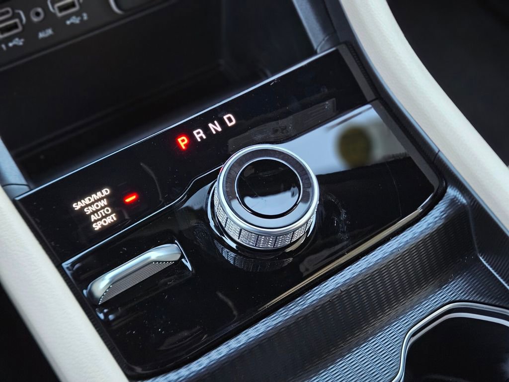 New 2025 Jeep Grand Cherokee Limited image 25