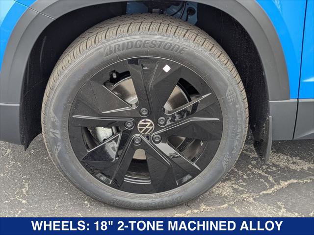 New 2025 Volkswagen Taos SE image 9
