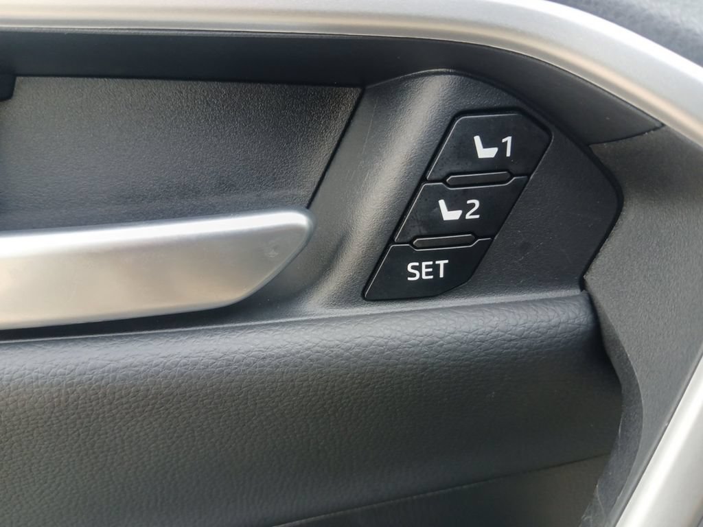 Used 2024 Toyota RAV4 Limited w/ Weather Package AWD/4WD image 31
