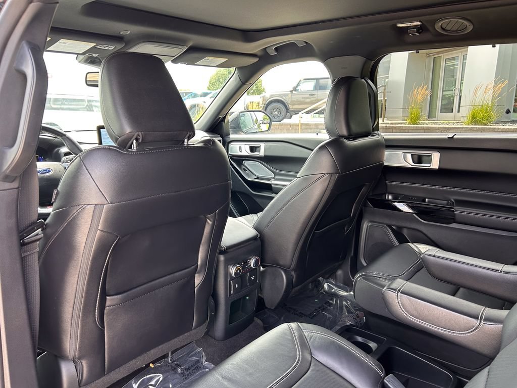 Certified 2021 Ford Explorer ST w/ Equipment Group 401A AWD/4WD image 15