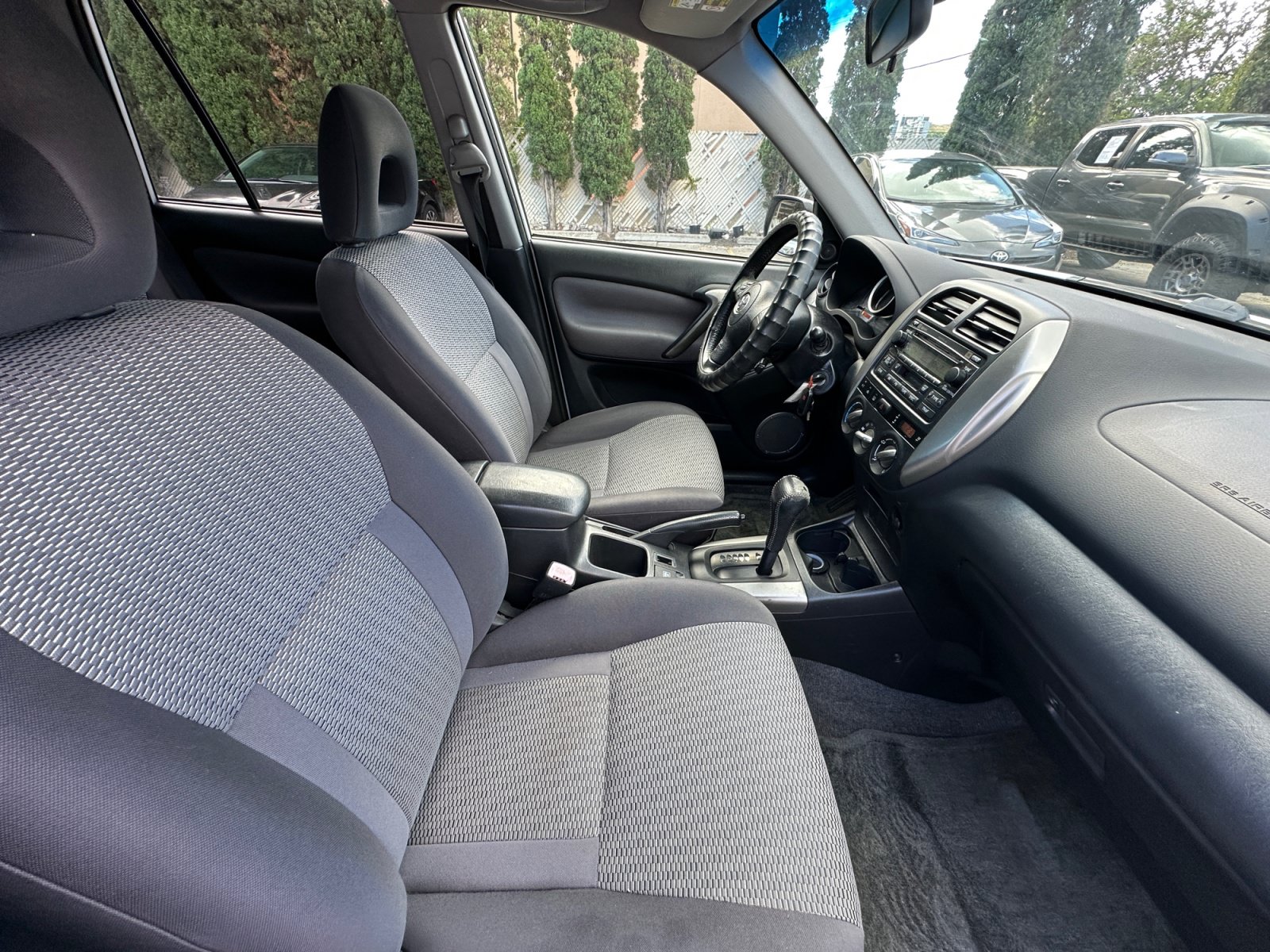 Used 2004 Toyota RAV4 2WD image 16