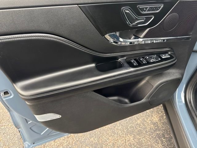 Certified 2024 Lincoln Corsair AWD w/ Equipment Group 101A image 14