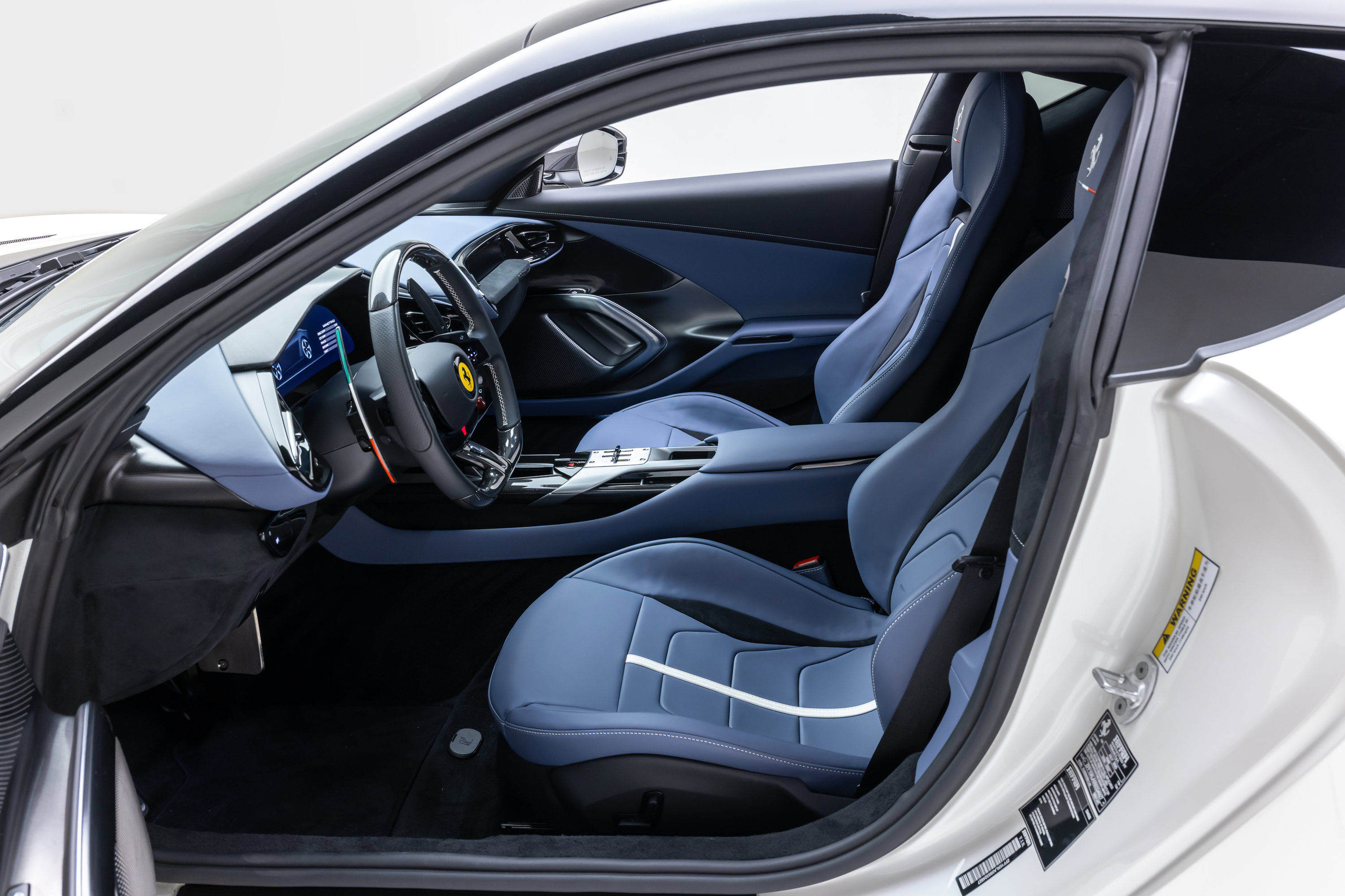 Used 2025 Ferrari 12Cilindri RWD image 25