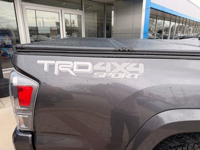 Used 2020 Toyota Tacoma TRD Sport image 10