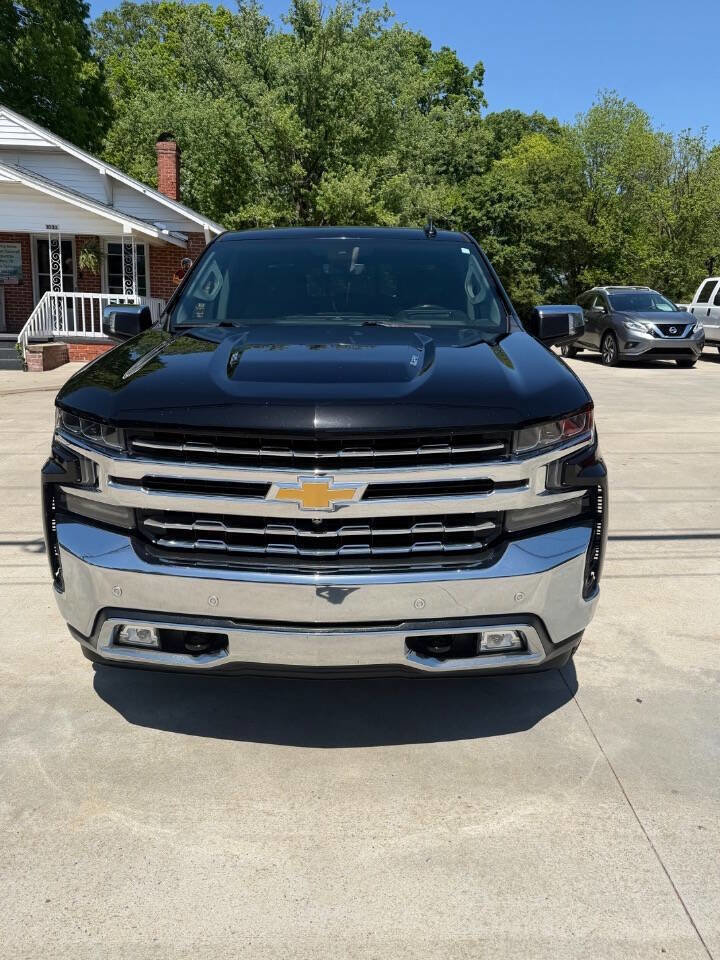 Used 2019 Chevrolet Silverado 1500 LTZ w/ LTZ Premium Package AWD/4WD image 6
