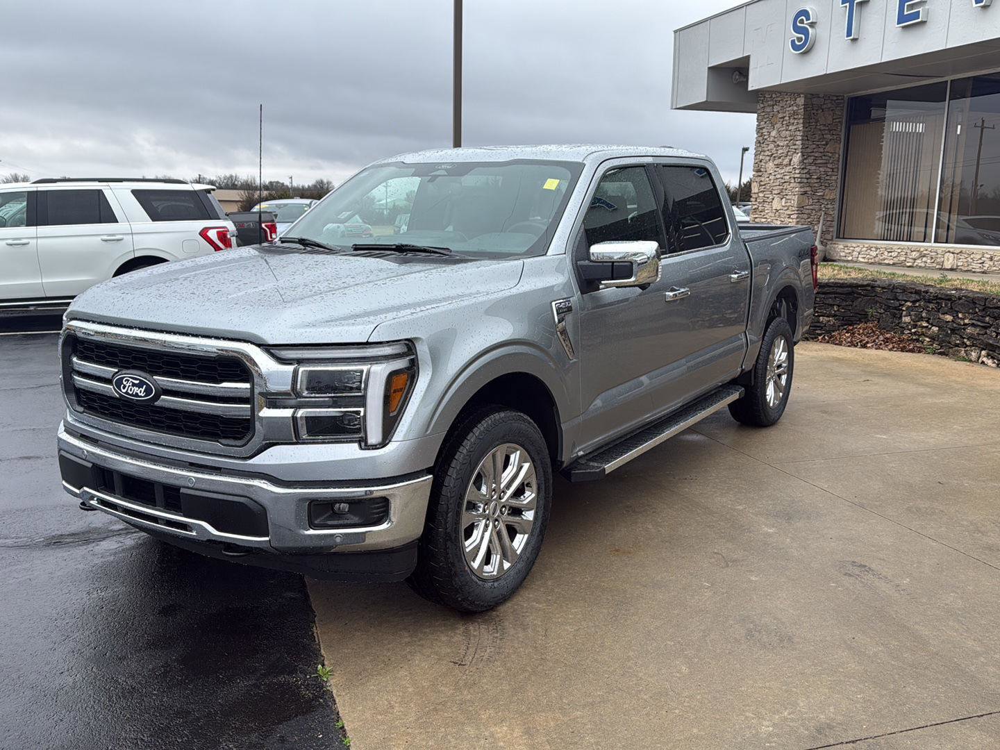New 2026 Ford F150 Lariat w/ Equipment Group 501A Mid image 3