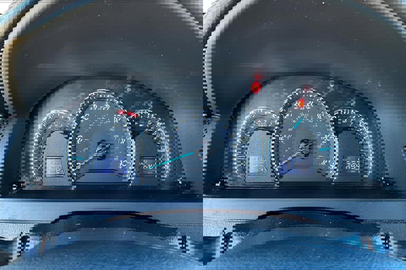 Used 2013 Toyota Camry L image 23