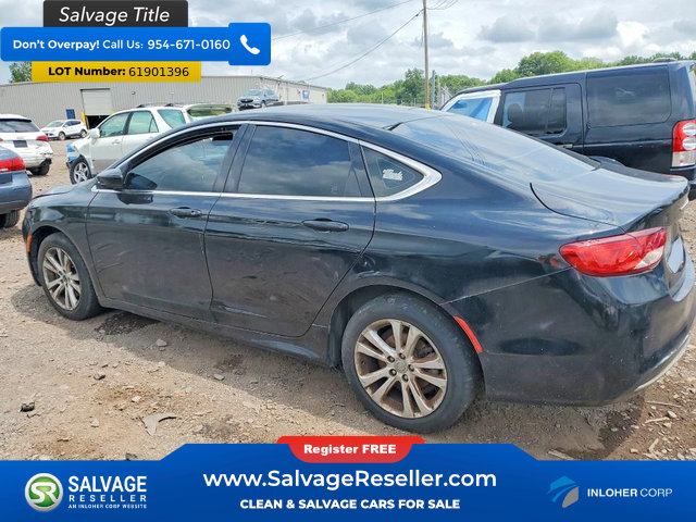 Used 2015 Chrysler 200 Limited FWD image 3