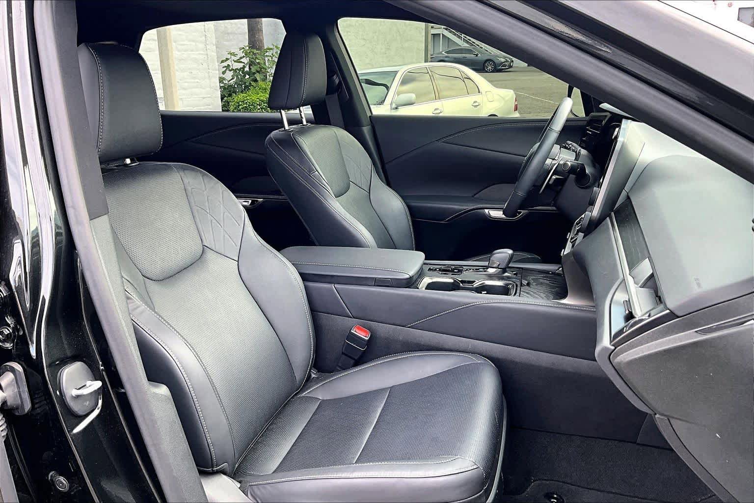 Used 2024 Lexus RX 350 Premium Plus w/ Convenience Package FWD image 8