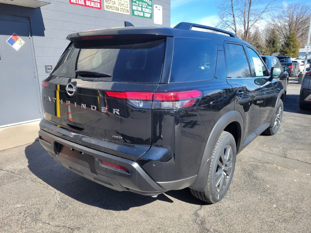 New 2026 Nissan Pathfinder SV w/ Cargo Package AWD/4WD image 3