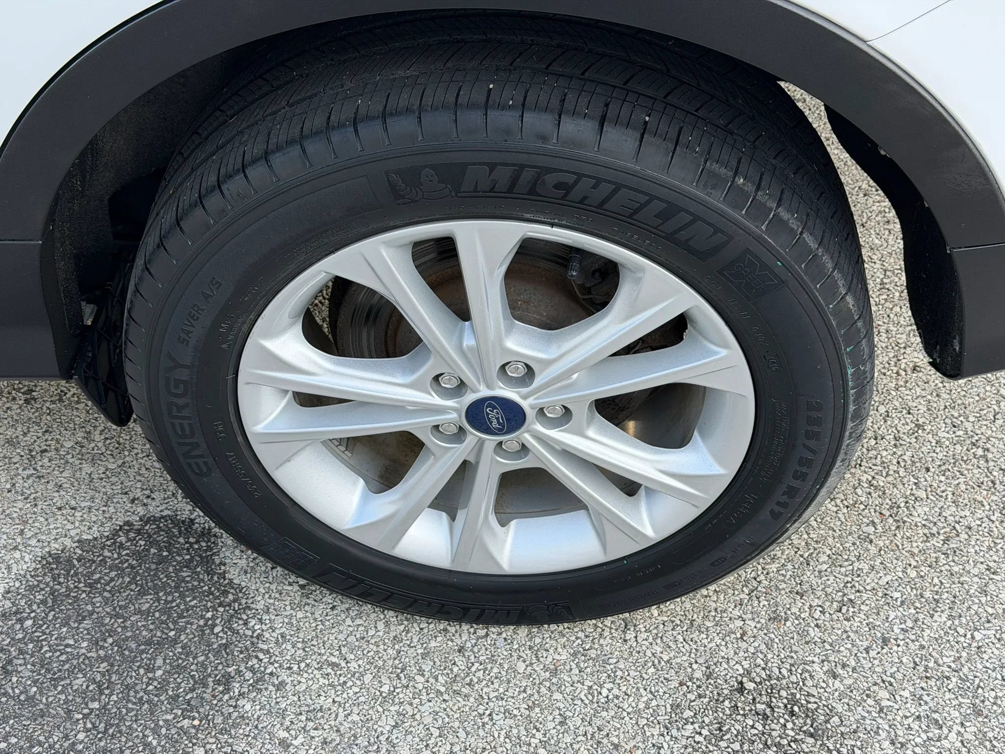 Used 2017 Ford Escape SE w/ SE Cold Weather Package AWD/4WD image 10