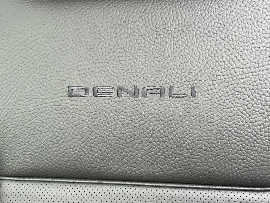 New 2026 GMC Sierra 1500 Denali AWD/4WD image 17