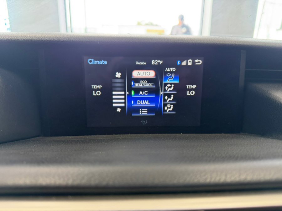 Used 2018 Lexus IS 300 F Sport w/ F Sport Package RWD image 60