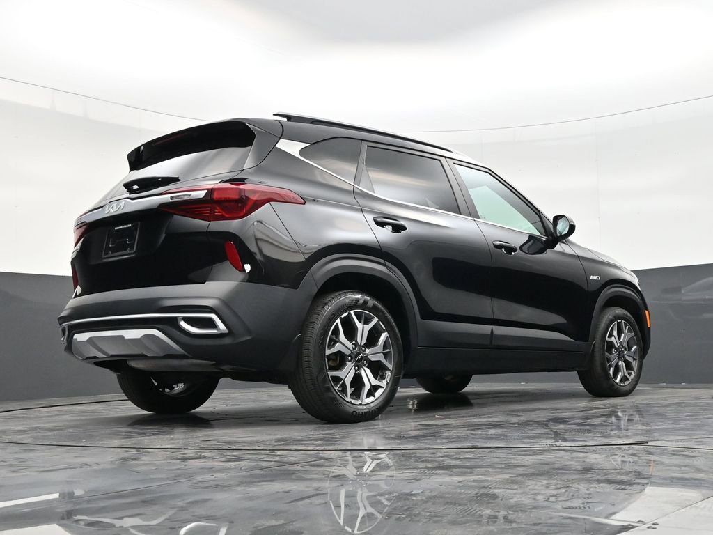 Used 2023 Kia Seltos EX image 25