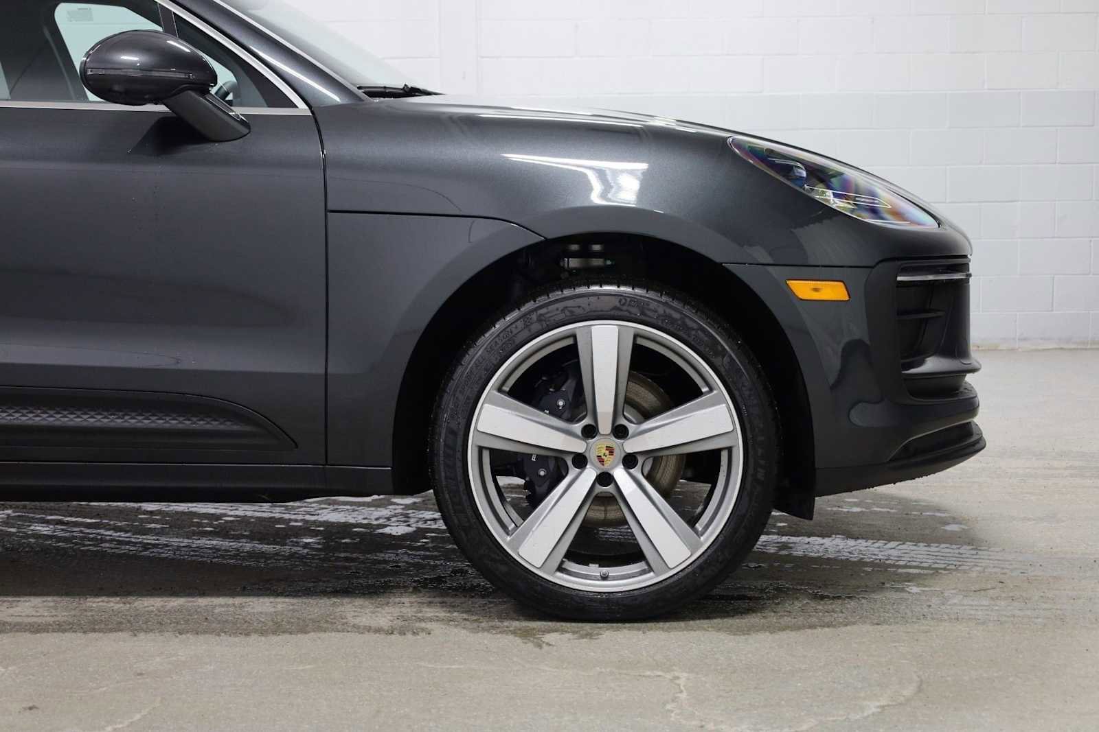 New 2026 Porsche Macan image 11