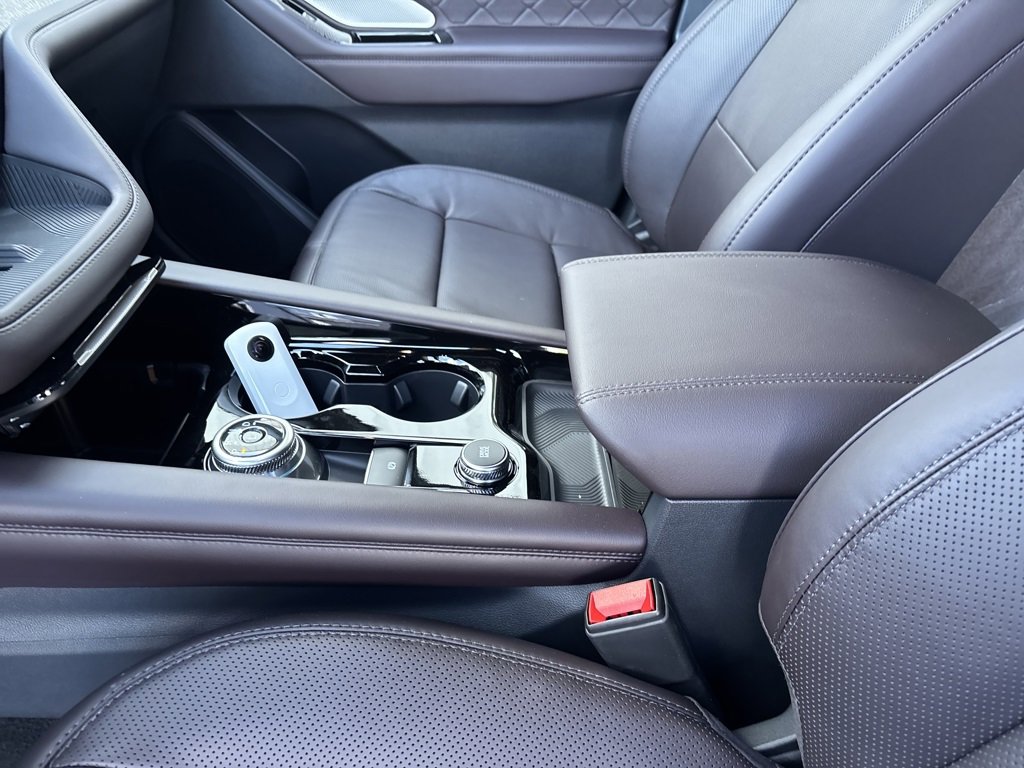 New 2026 Ford Explorer Platinum image 23