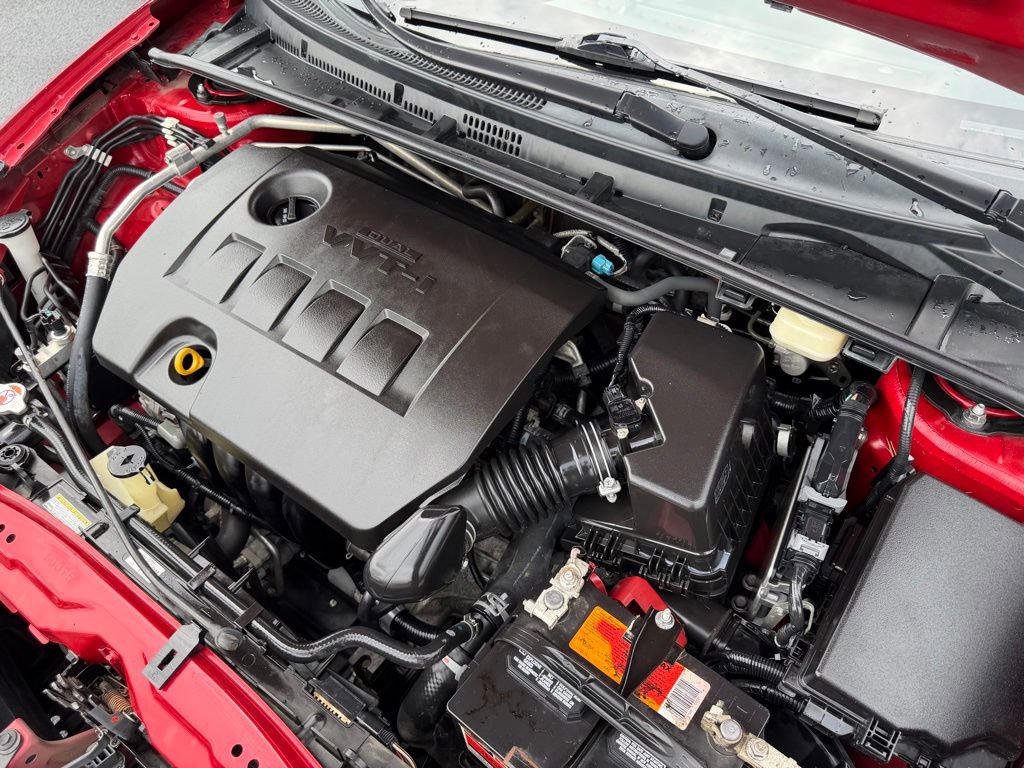 Used 2018 Toyota Corolla LE FWD image 37