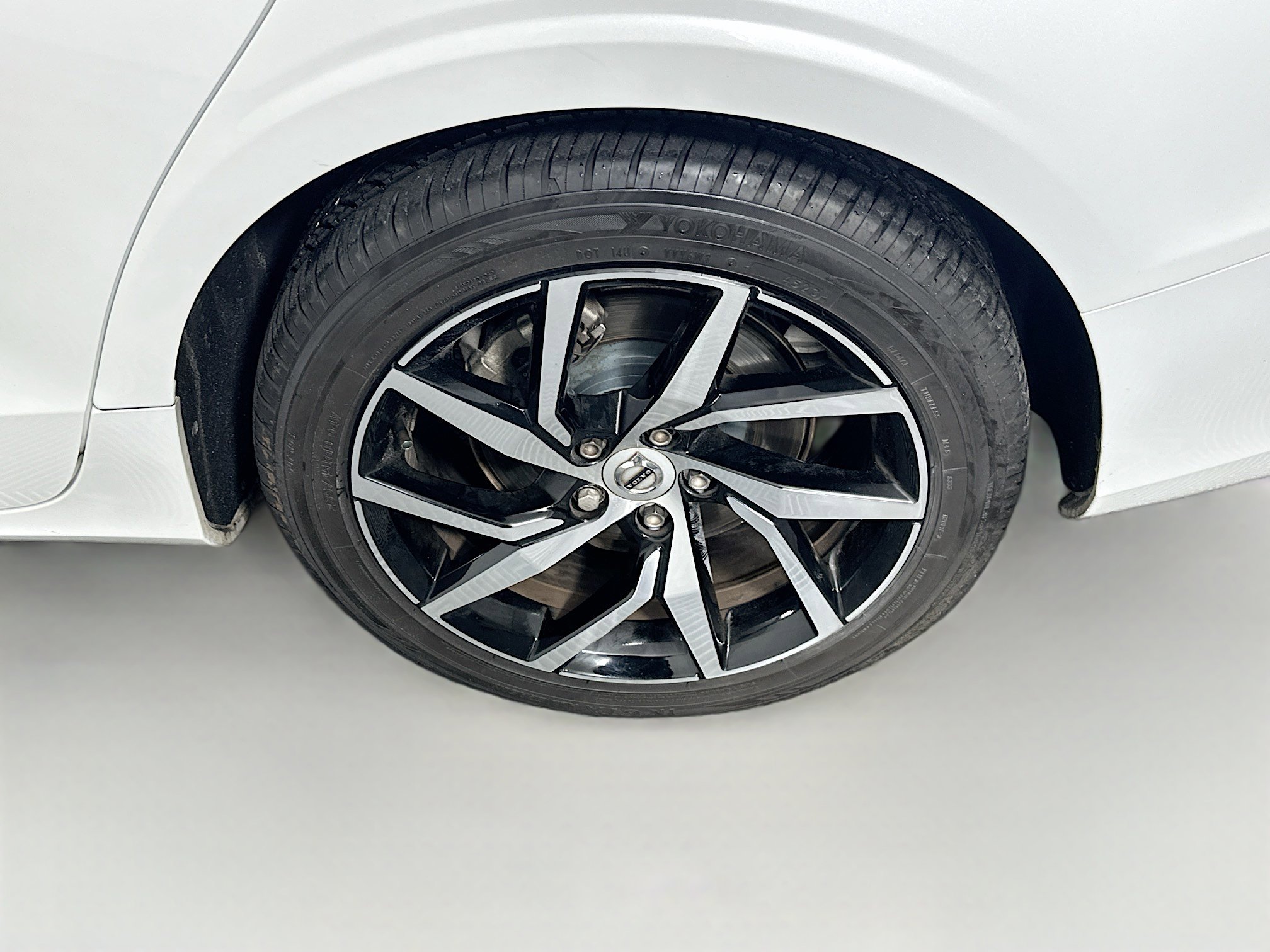 Used 2020 Volvo S60 T5 Momentum FWD image 11