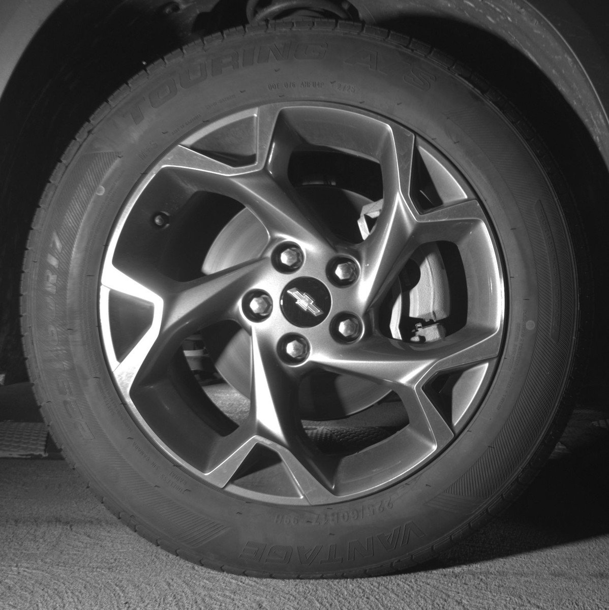 Used 2025 Chevrolet Trax LT w/ LT Convenience Package FWD image 13