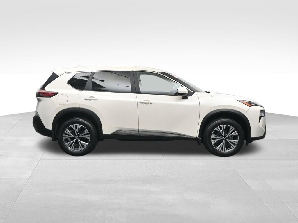 Used 2023 Nissan Rogue SV FWD image 6