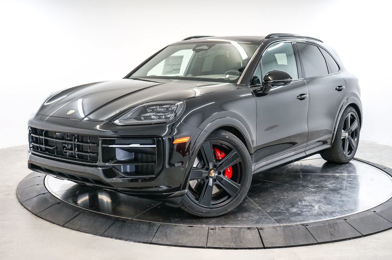 New 2026 Porsche Cayenne GTS AWD/4WD image 1