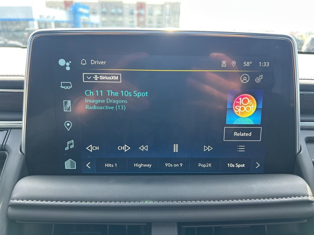 Used 2024 Chevrolet Suburban Z71 w/ Luxury Package AWD/4WD image 27