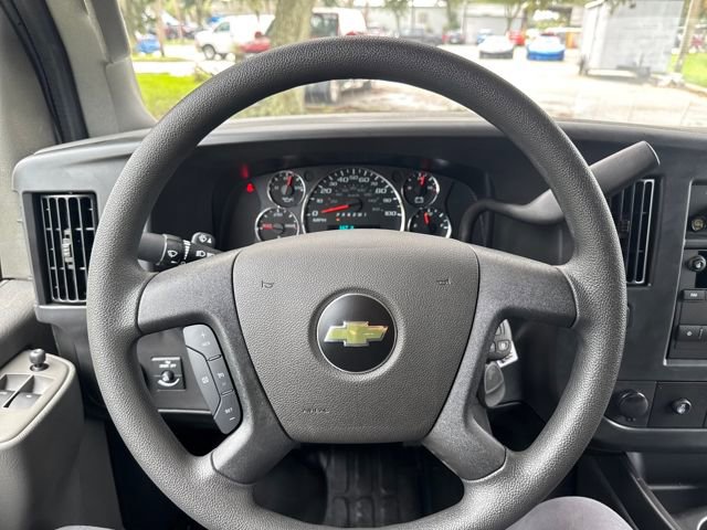 New 2025 Chevrolet Express 2500 Work Van 3D Extended Cargo Van w/ Driver Convenience Package RWD image 25