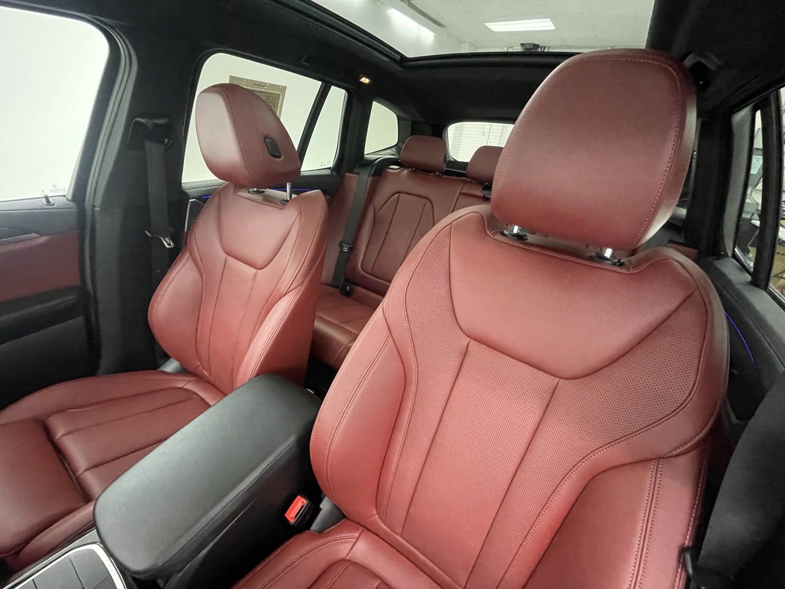 Used 2024 BMW X3 M40i w/ Premium Package image 16